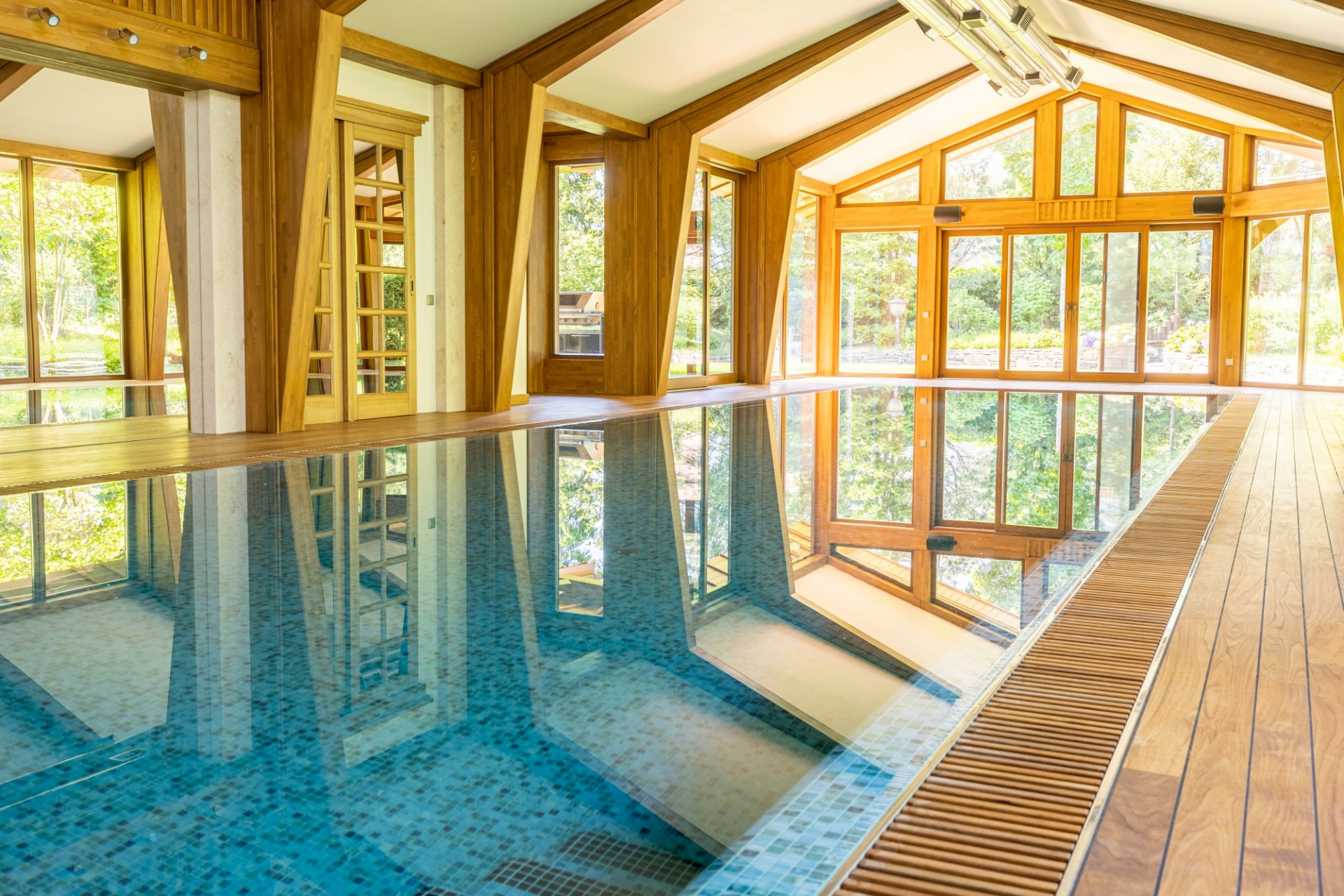 Премиальный бассейн в загородном доме — Нептун Премиальный бассейн в загородном доме — Нептун