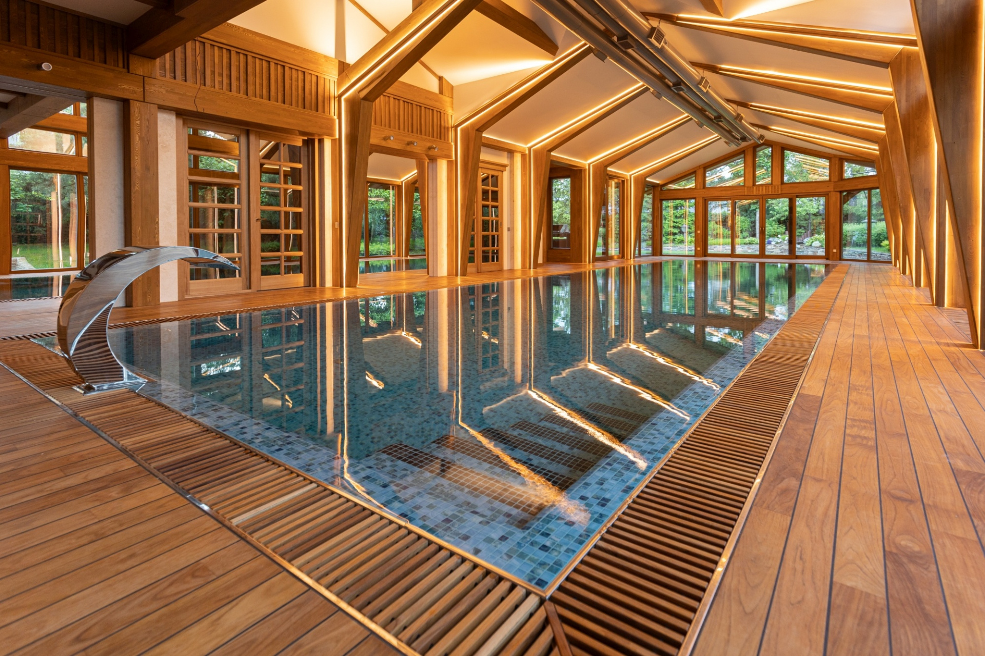 Премиальный бассейн в загородном доме — Нептун Премиальный бассейн в загородном доме — Нептун