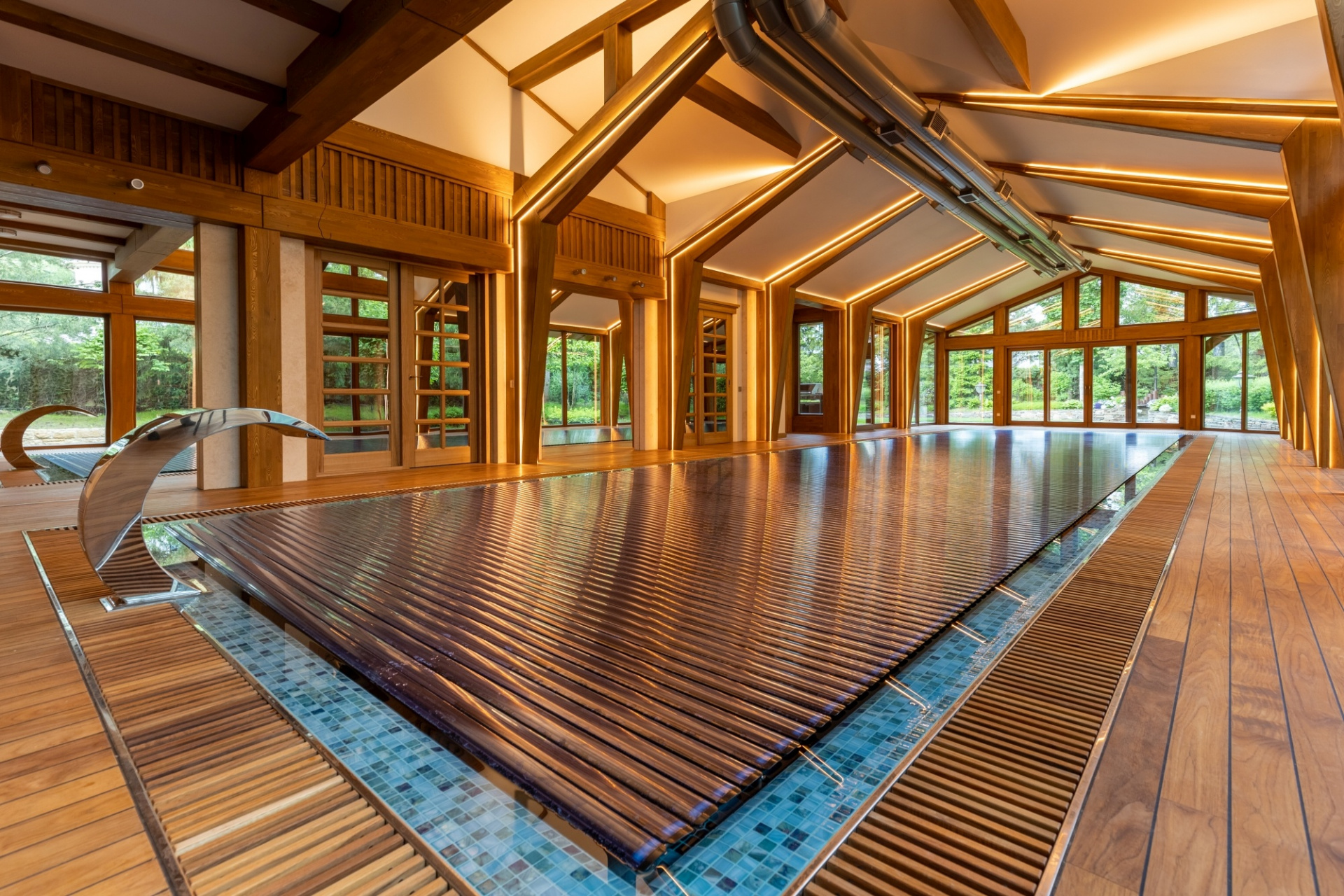 Премиальный бассейн в загородном доме — Нептун Премиальный бассейн в загородном доме — Нептун