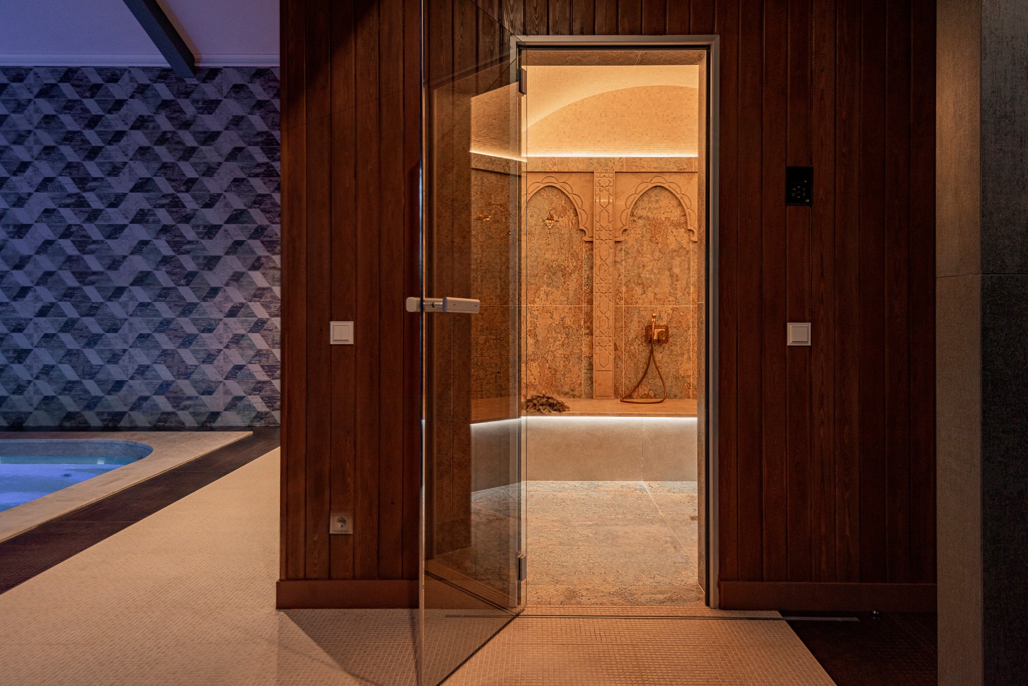 Домашний СПА-комплекс с бассейном и хаммамом — Улица Бассейнов