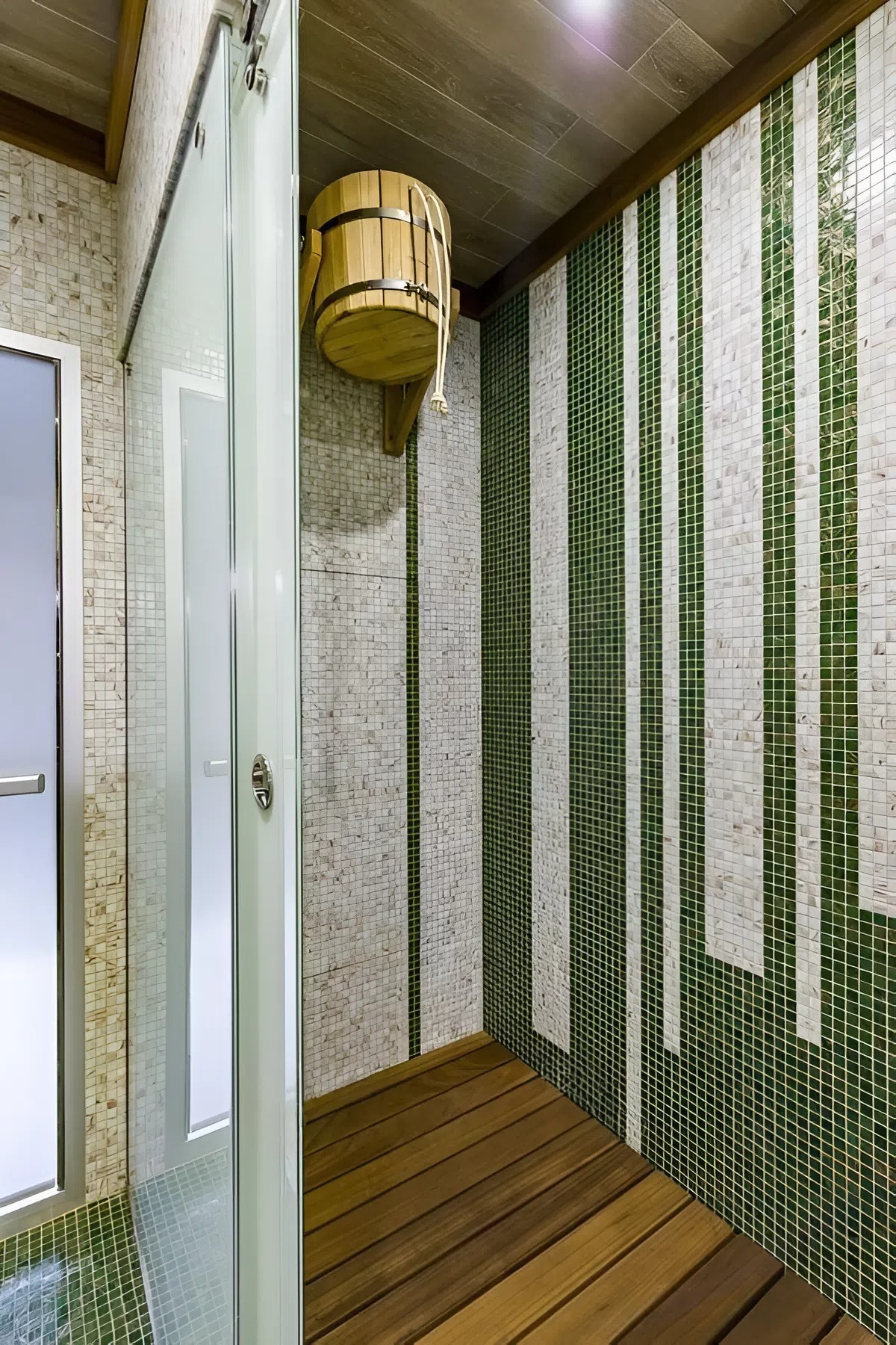 Футуристский хаммам — Баньковъ