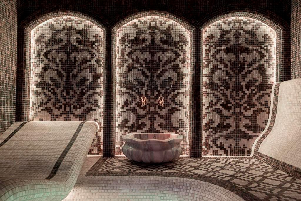 Частный СПА-комплекс «Экология приватности» — Улица Бассейнов