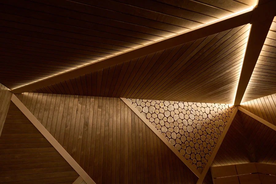 Премиальная парная с можжевеловым декором — Sauna-Wood